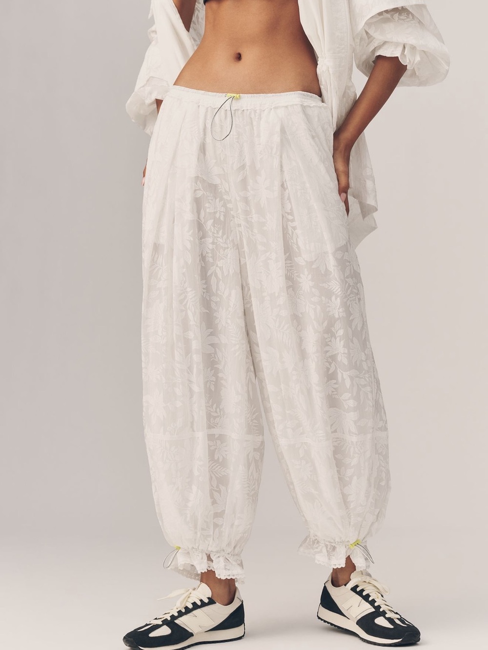 Anthropologie Daily Practice Lined Floral Balloon Joggers with Lacey ankles! NWT - Picture 2 of 4